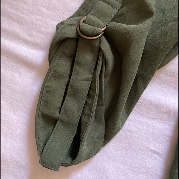 Army green chiffon blouse with 3/4 sleeves - Picture 2 of 3